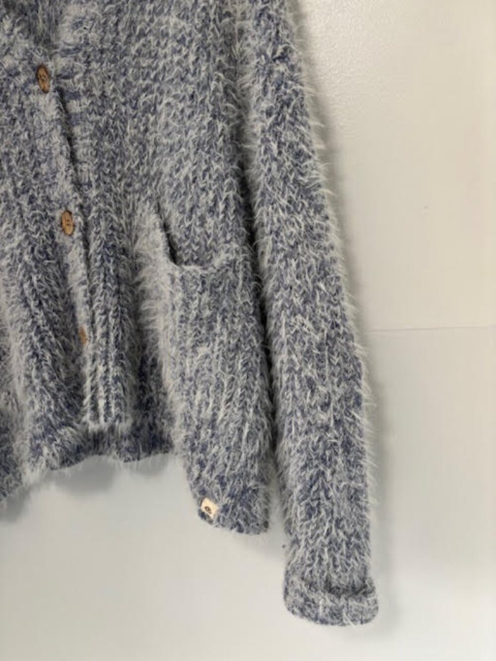 Rip Curl Blue White Marled Fuzzy Oversized Button Front Sweater Women's Size M - Picture 4 of 8